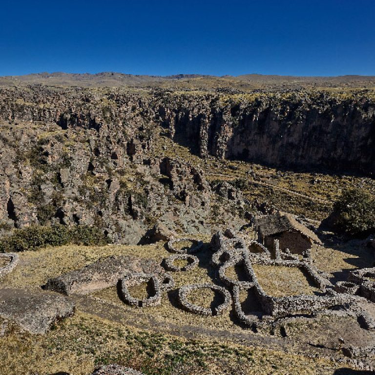 T´aqrachullo_CASACOR_Peru-(1)